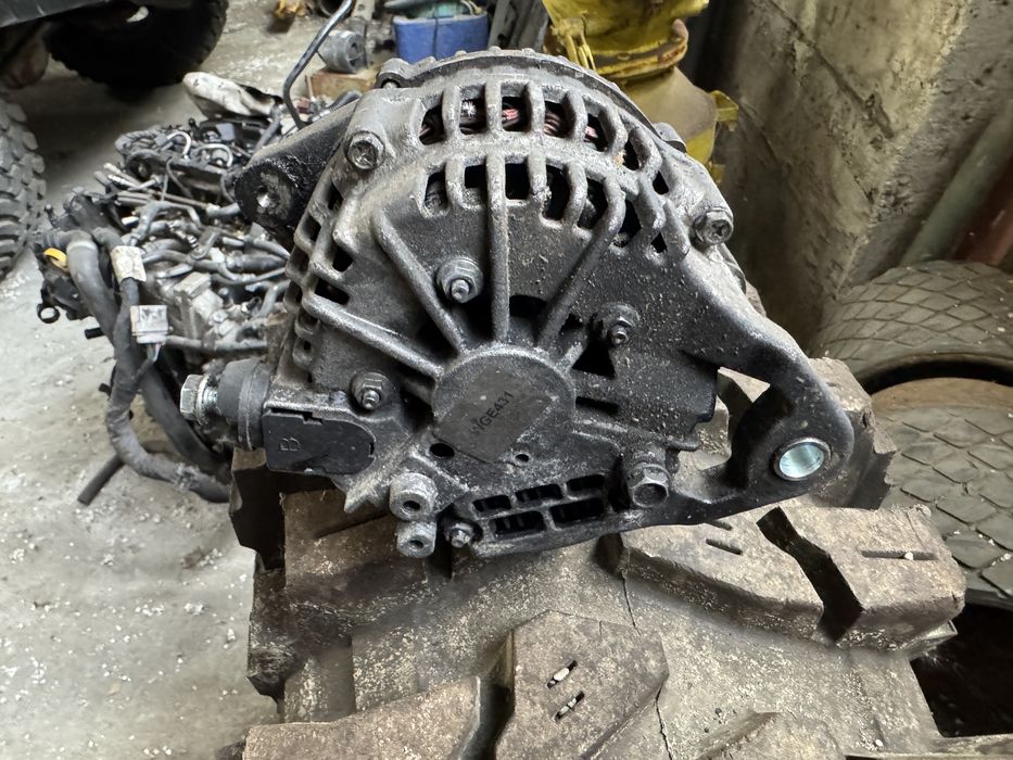 Alternator Nissan Patrol Y61 ZD30