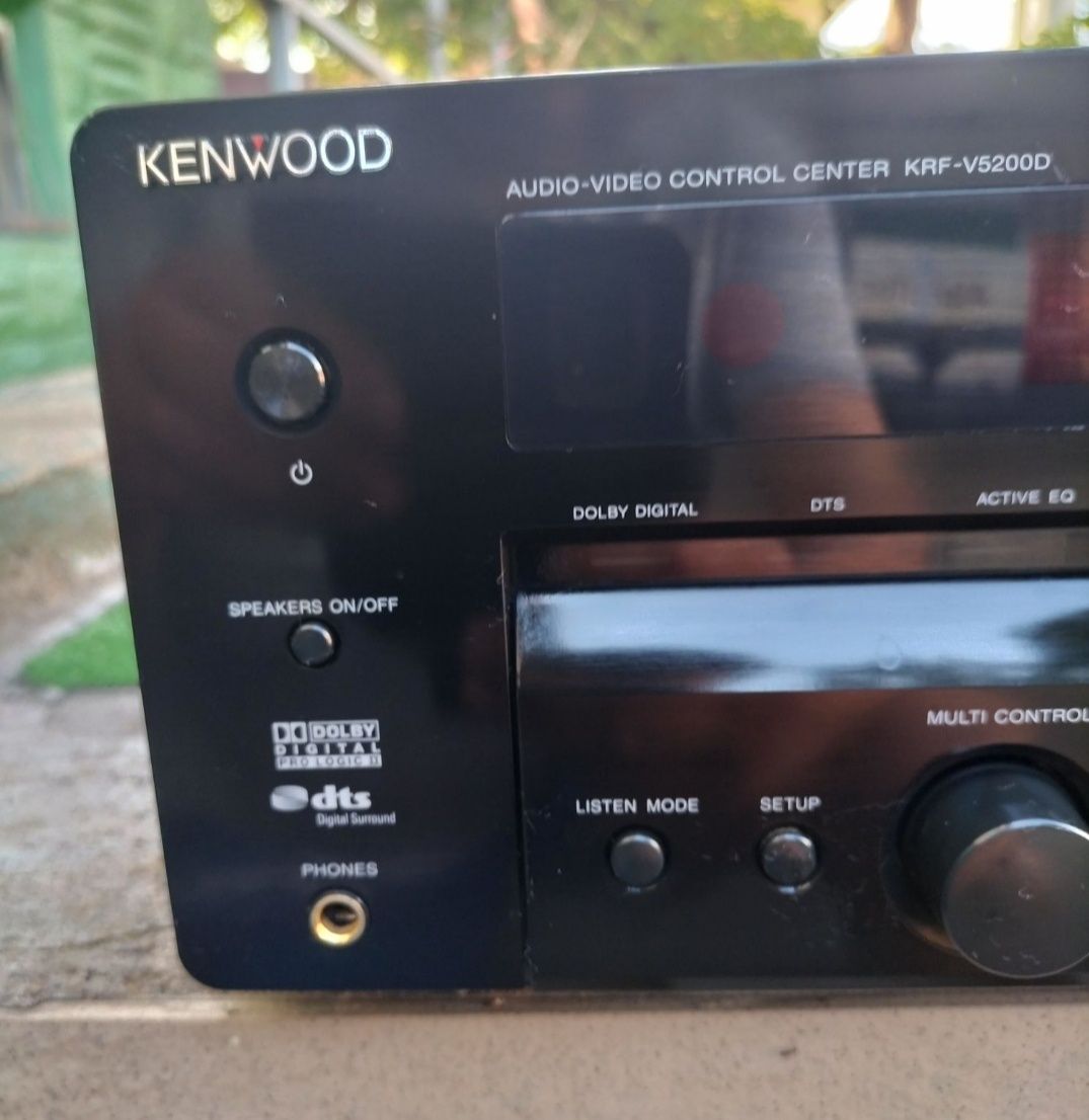 - Kenwood KRF-V 5200D cu probleme/defect .