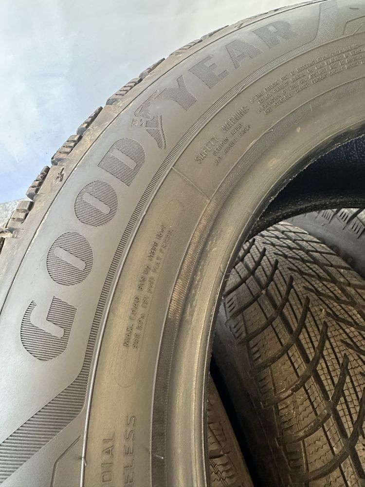 195/65/15 GoodYear 4 броя дот24