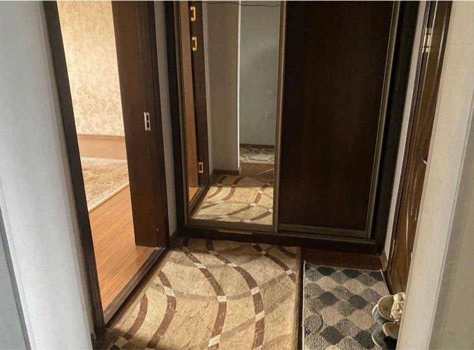 Чиланзар 7 Катартал Продам Квартиру 2 комнатную разделку 65кв.м