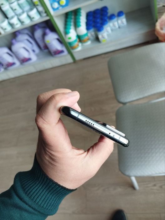 Срочно продам Hauwei P60 pro 512gb ideall full komplekt