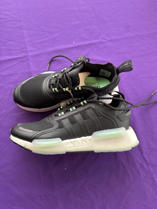 Incaltaminte Adidas NMD V3 marimea 37 si 1/3