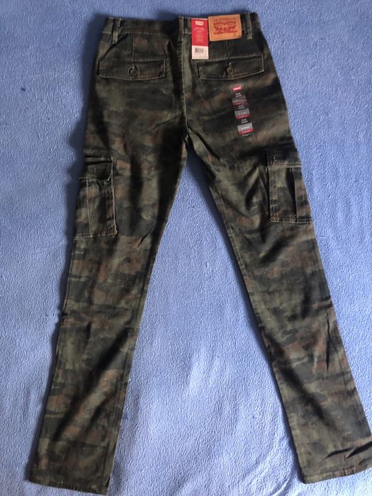 Blugi Levi’s baieti 16 ani