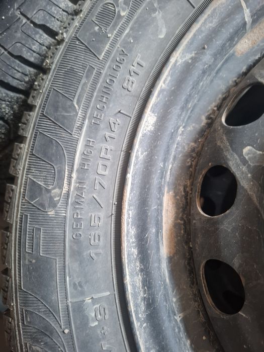 Anvelope cu jante Dacia spring