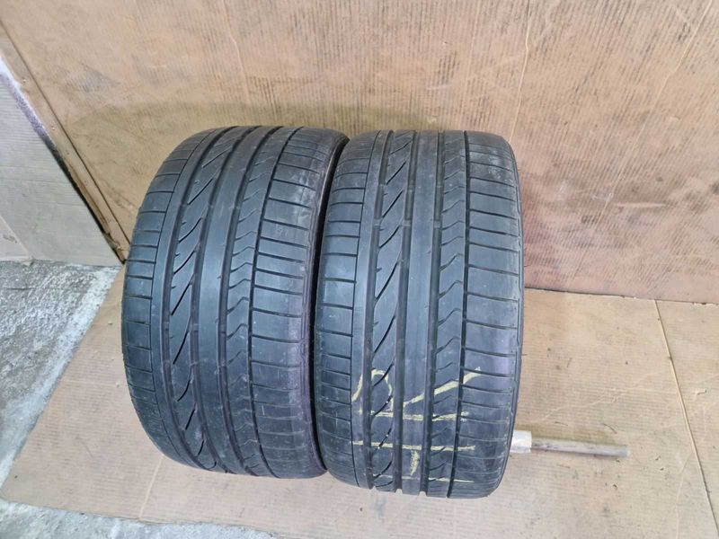 2 Bridgestone R19 255/30
летни гуми Runflat 
DOT4319
