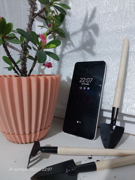 Samsung Galaxy A 22 в хорошем состоянии