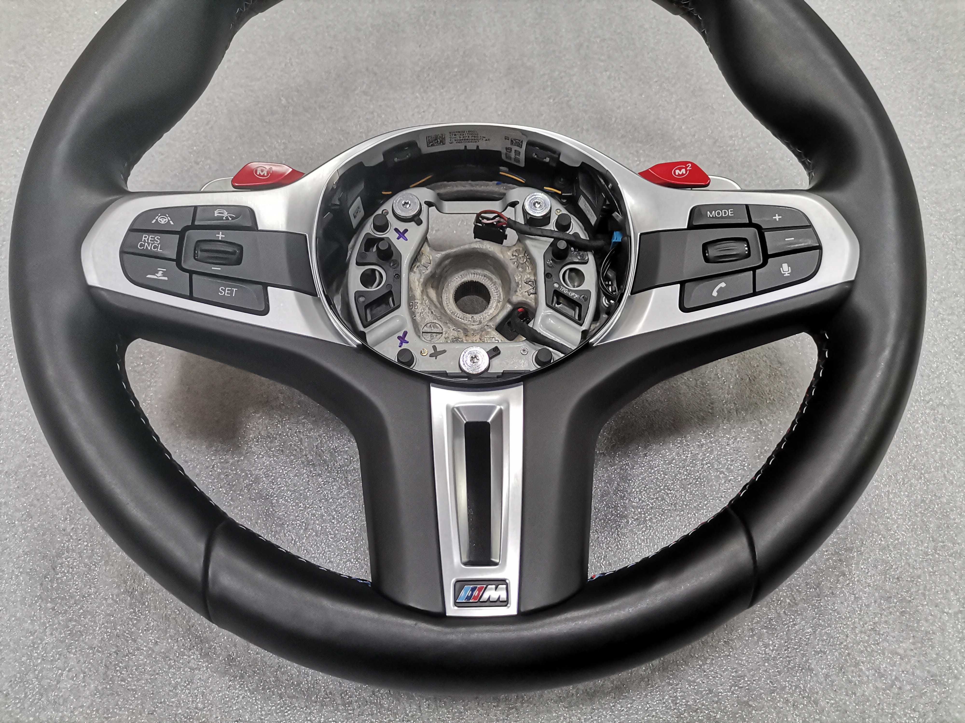 M Sport Черен Спортен Волан BMW X5M X6M M5 F90 M8 F91 F92 F93 F95 F96