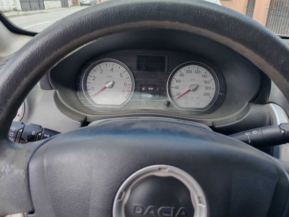 Dacia Sandero 2011