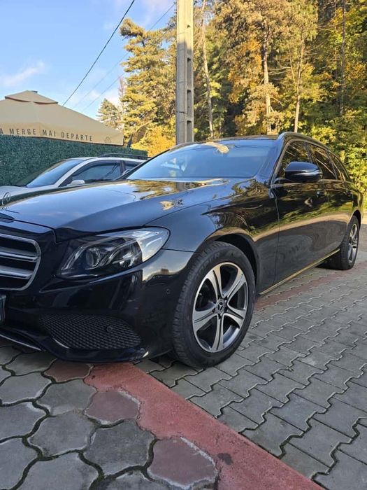 Mercedes-Benz E Prim proprietar, stare excelentă