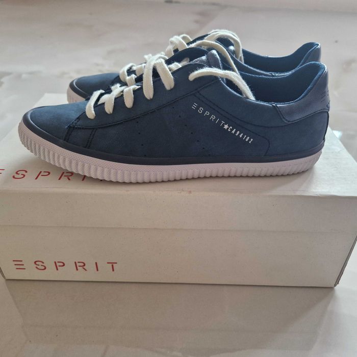 Нови кецове Esprit