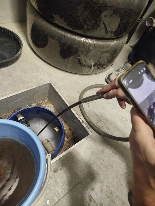 Сантехник Сантехника. Отопление. Промывка отопления Засор. Ремонт труб