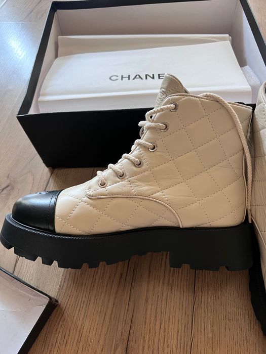 Ботуши бежови chanel