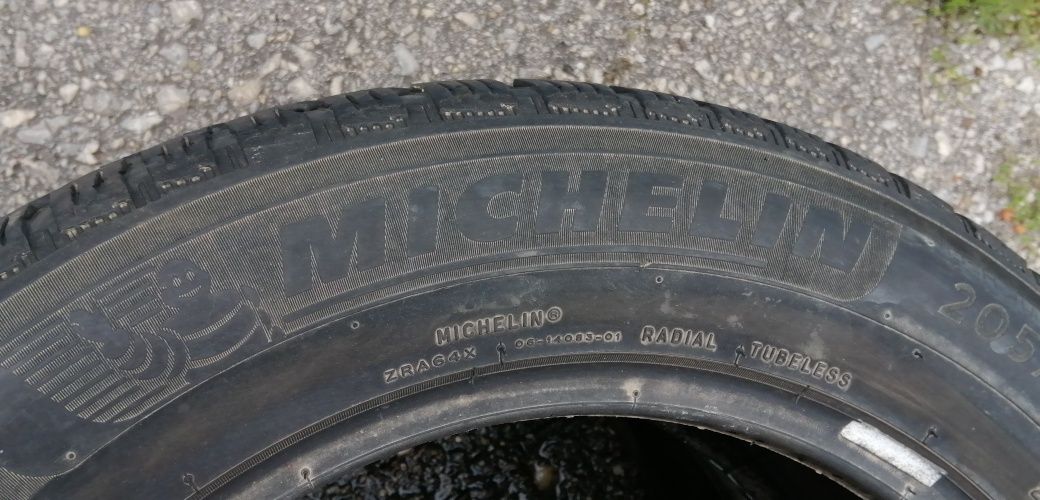 Гуми 205 60 16 Мишелин Michelin 2 броя. Не са нови. Нов внос. Гаранция