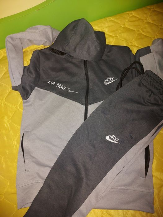Детски спортни екипи NIKE