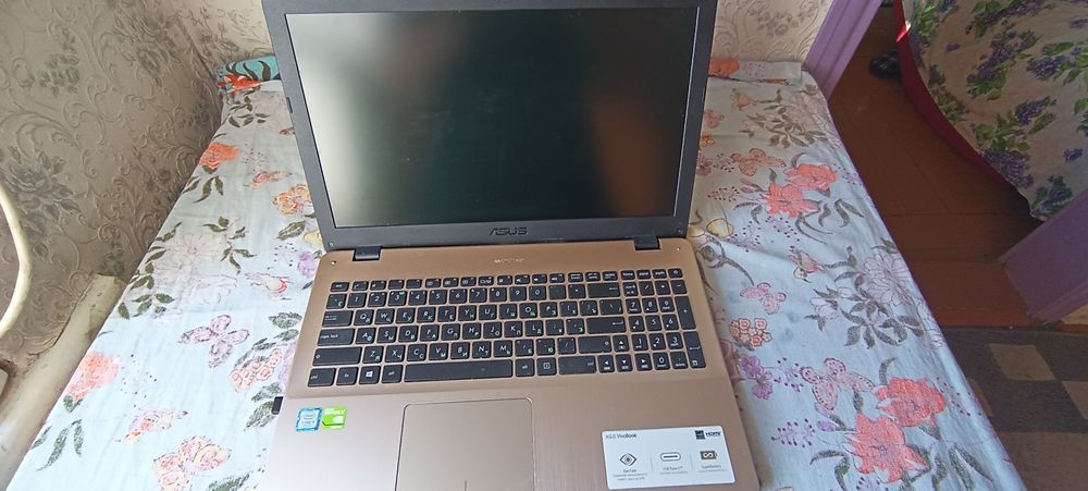 Игровой ноутбук Asus