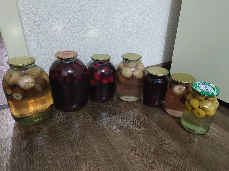 Продам домашние соленья, кампоты, варенье.