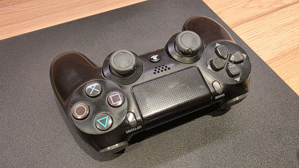 Consola PlayStation 4 Slim, 500GB, Negru – Stare excelentă – 499 lei