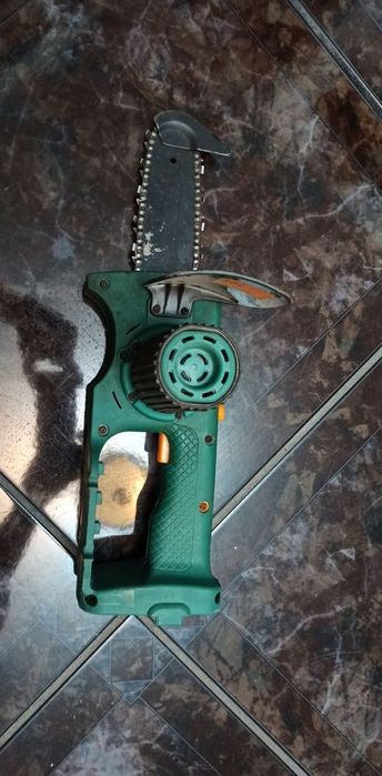 Fierastrau functional, fără acumulator