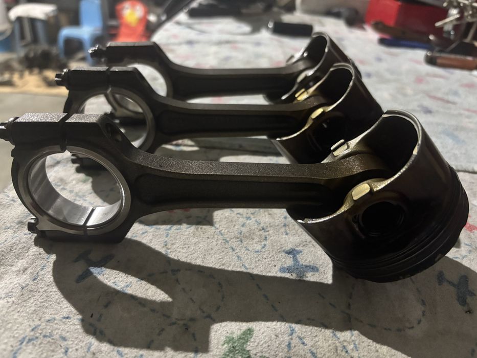 Motor pistoane ecoboost 1L