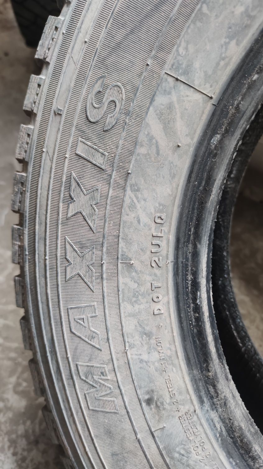 Продам Шины 225/70R16 Maxxis Arcticktreacker