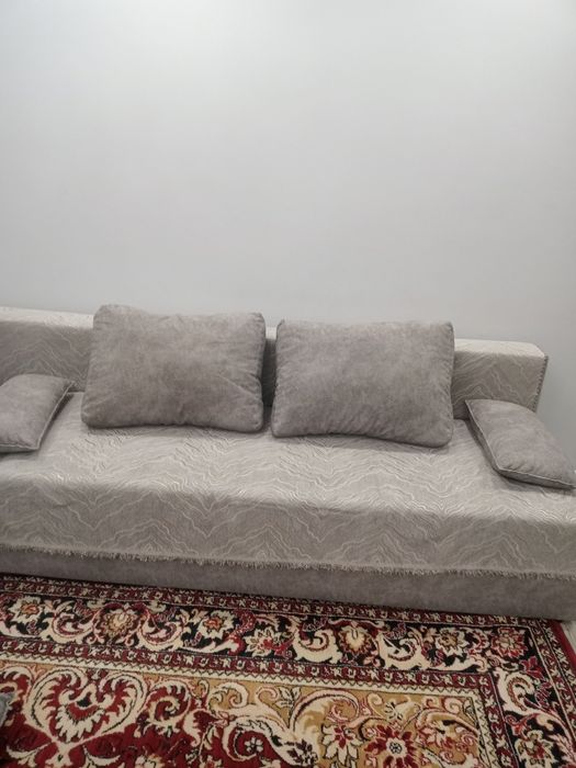 Продам диван в отличном состоянии