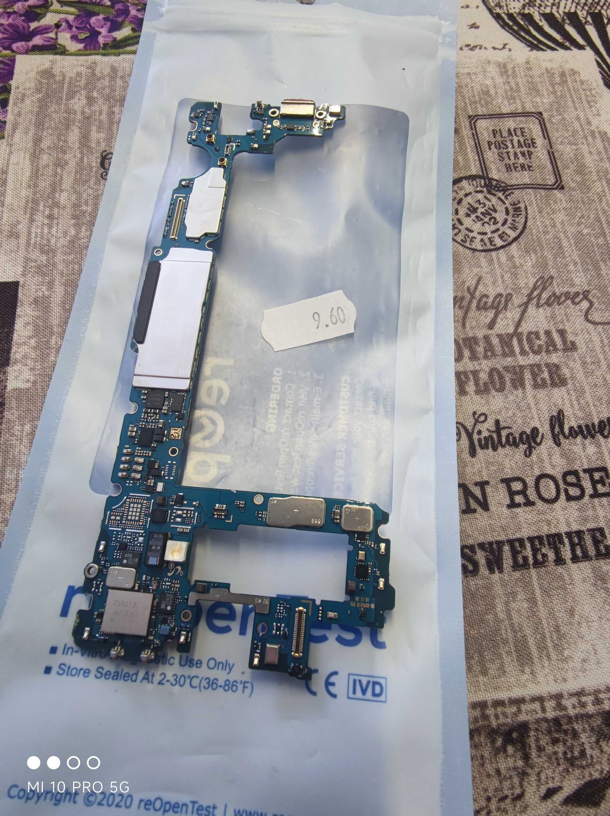 Samsung S10 Plus основна платка