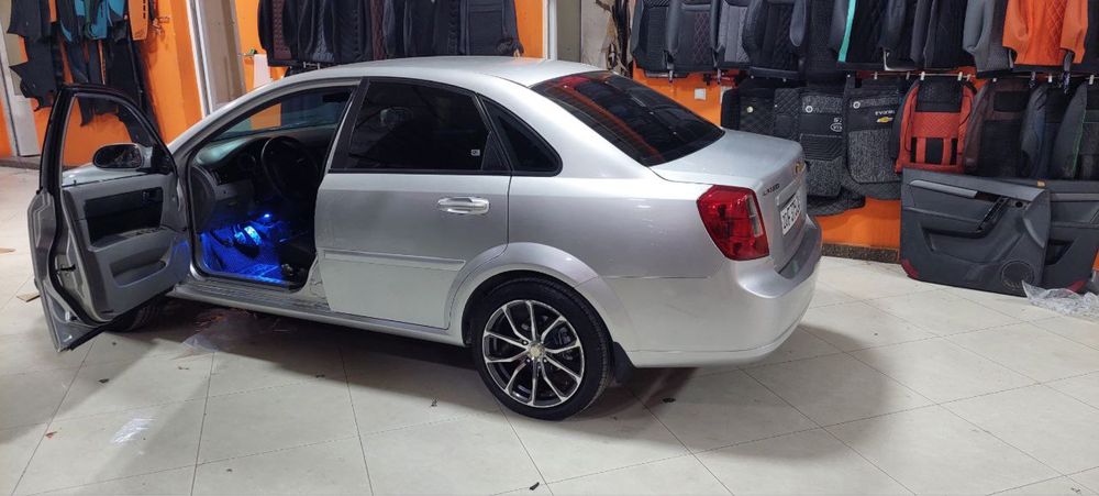 Срочно сотилади мошина холати идеал