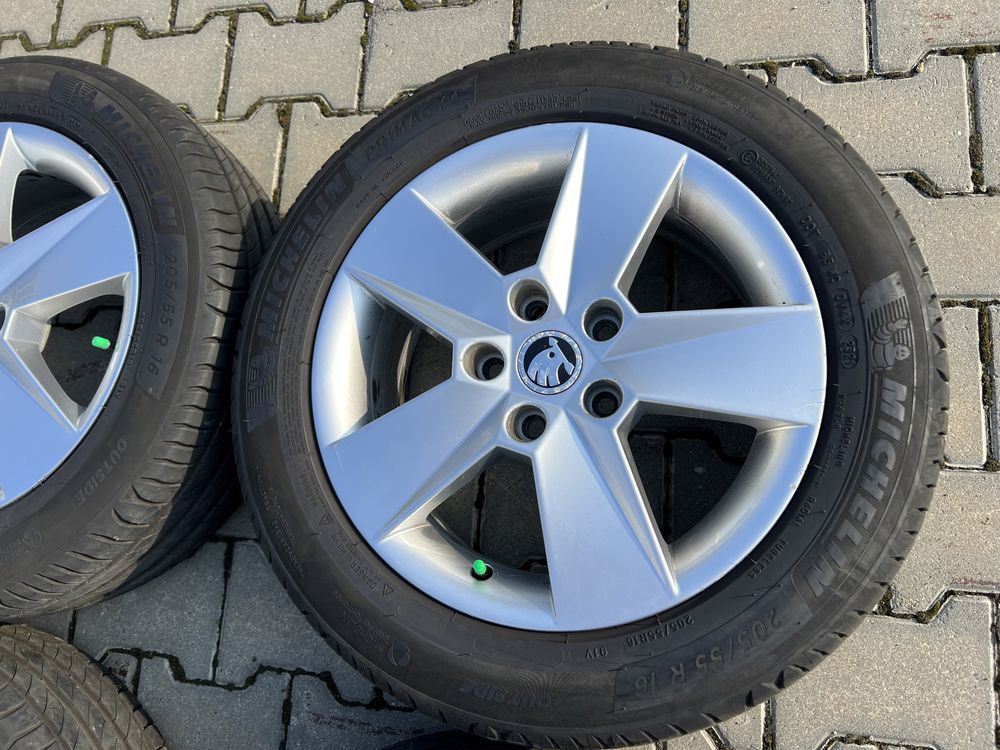 Set Jante Vara noi Octavia, Golf, Leon 205 55 16 Michelin Primacy 2022