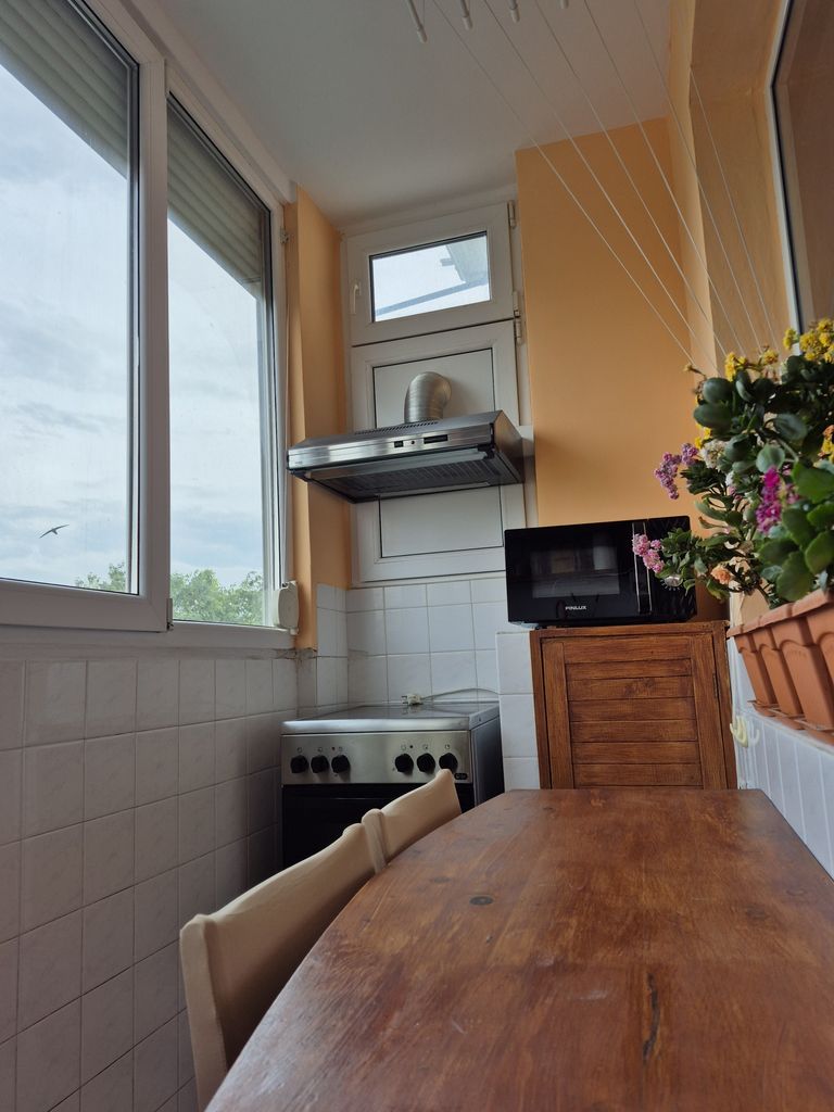 Дава се под наем Двустаен апартамент в Стара Загора, Била - 50 кв.м за 255 € - Снимка #3