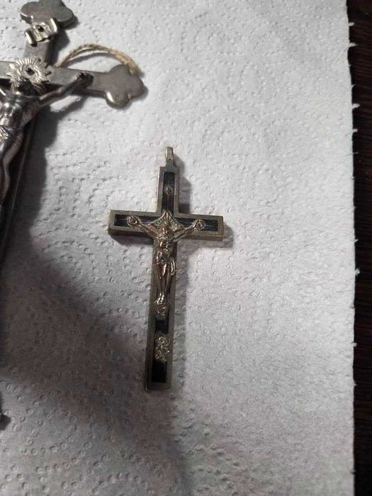 Lot vintage de 5 crucifixuri
