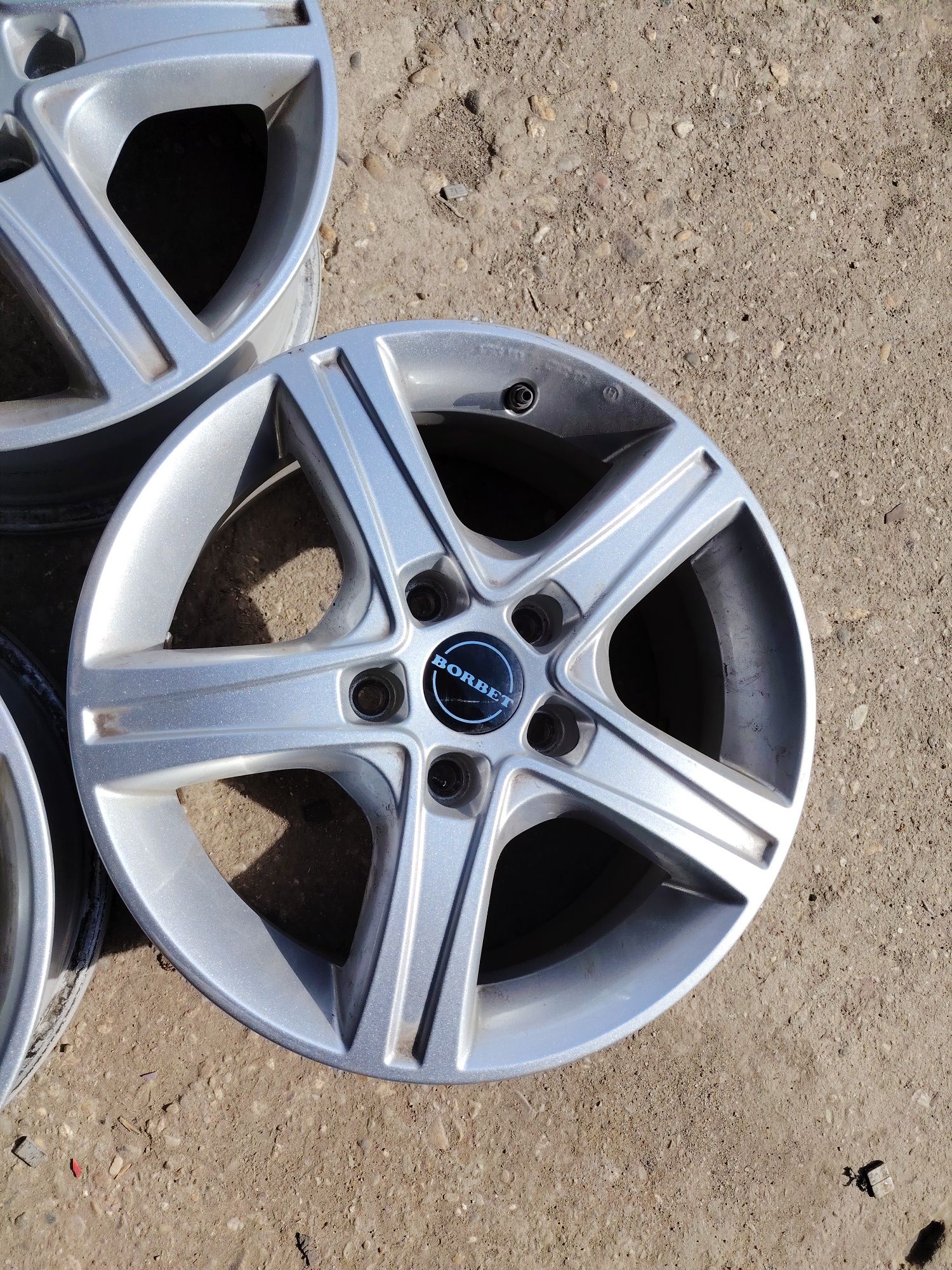 Jante 16 5x114.3 duster. Nissan Renault.