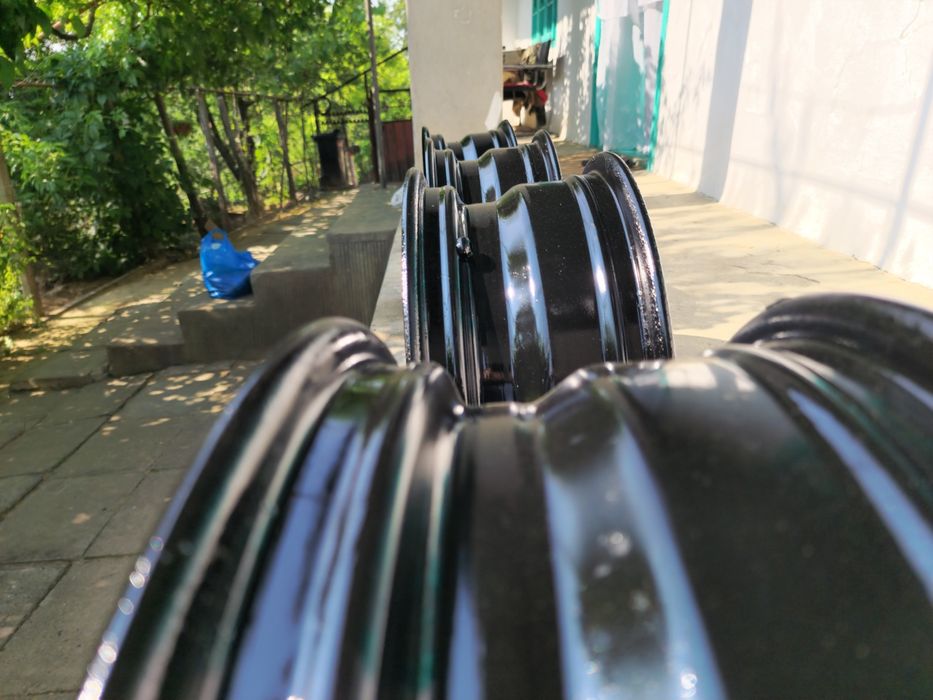 Vând jante tablă-oțel R15 provenite de pe mașina personală