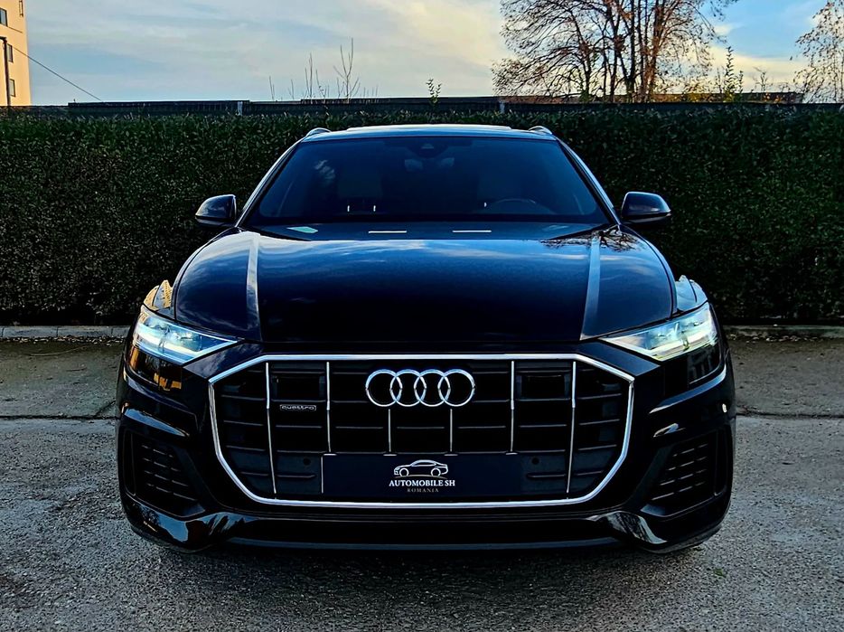 Audi Q8 Autoturism cu istoric complet in reprezentanta Audi