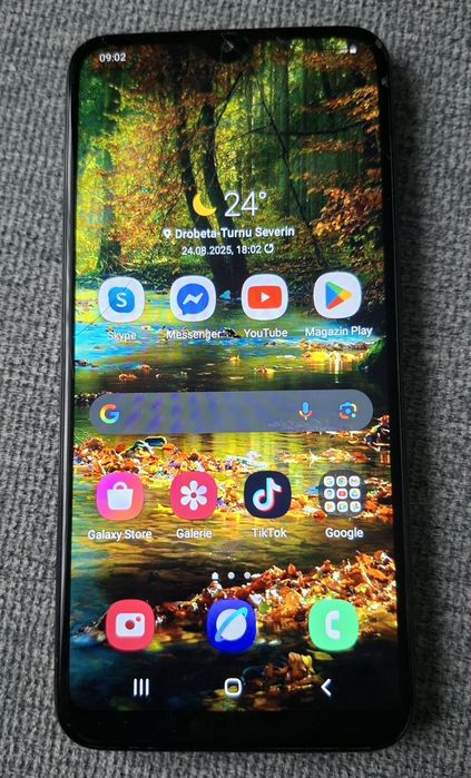 Vând Damsung Galaxy A 20e