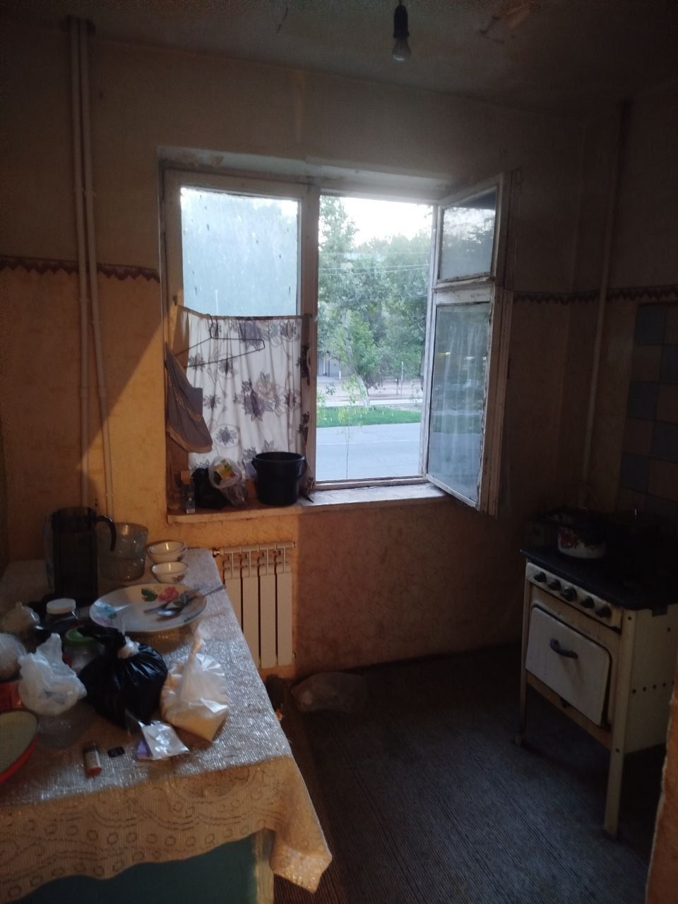 Продам 1ком кв 4мик 3этаж вдоль дороги