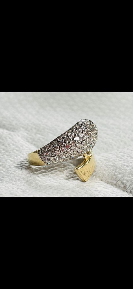 Inel aur 14 k cu zirconii model deosebit nou