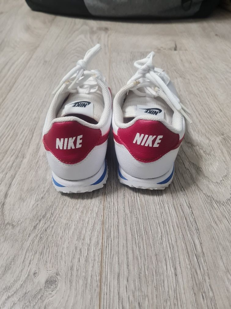 Adidasi Nike Cortez