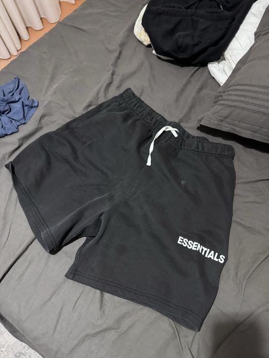 шорты essentials