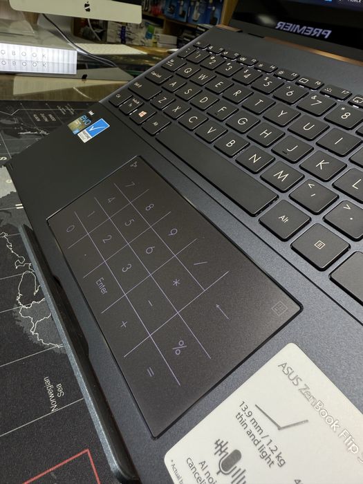 Asus ZenBook UX371E