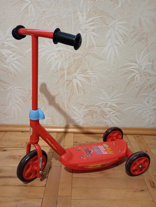 Продавам детска тротинетка Smoby с 3 колела