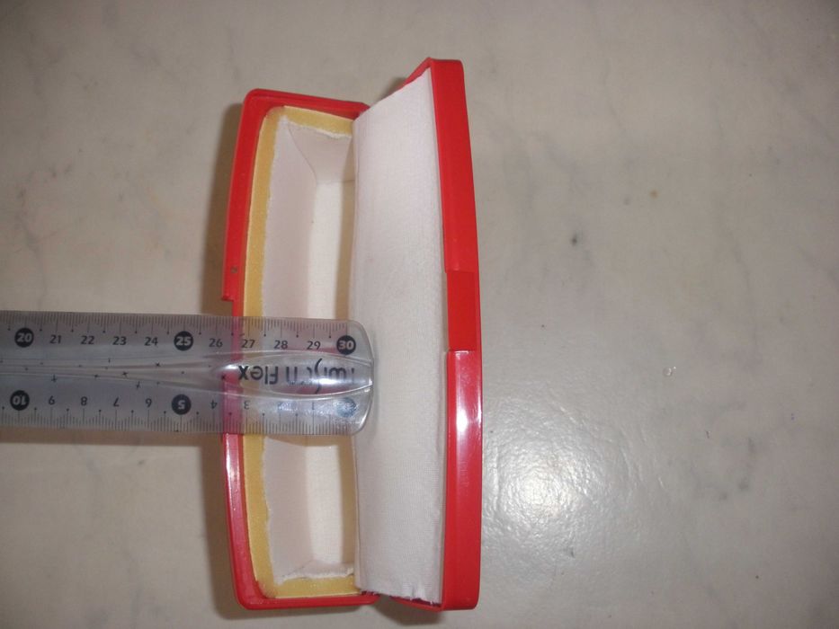 Слънчеви очила - Фере - FERRE, Калъф за очила Lacoste -НОВИ