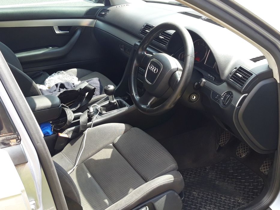 audi a4 b7 2006  cu volan pe dreapta