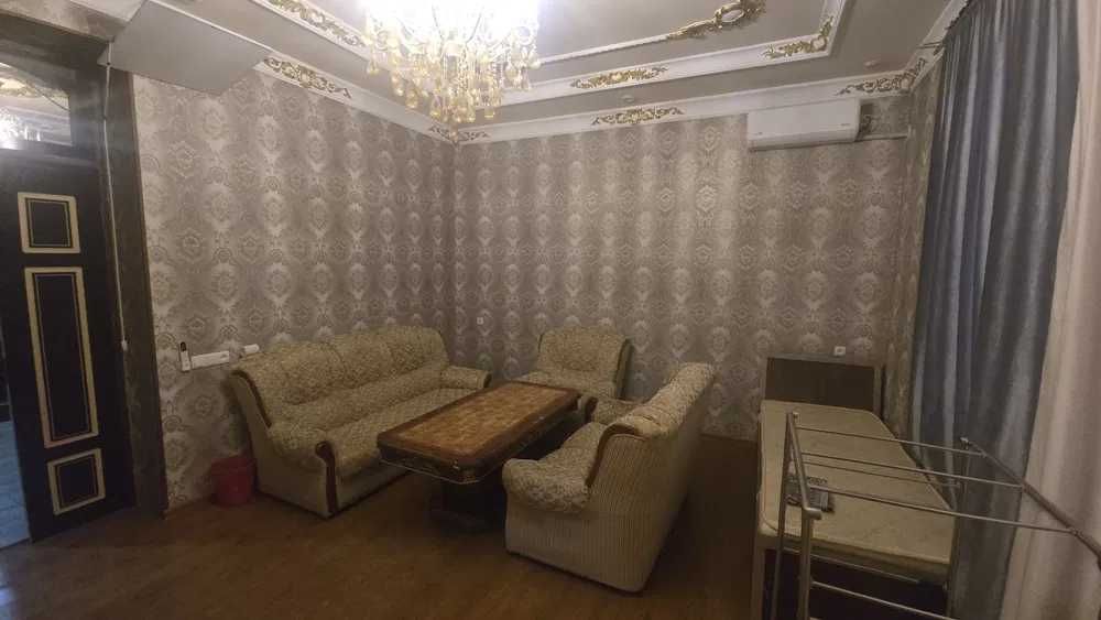Срочно сдается дом 6 комнат,2,5 сотки.ор-р Аэропорт
