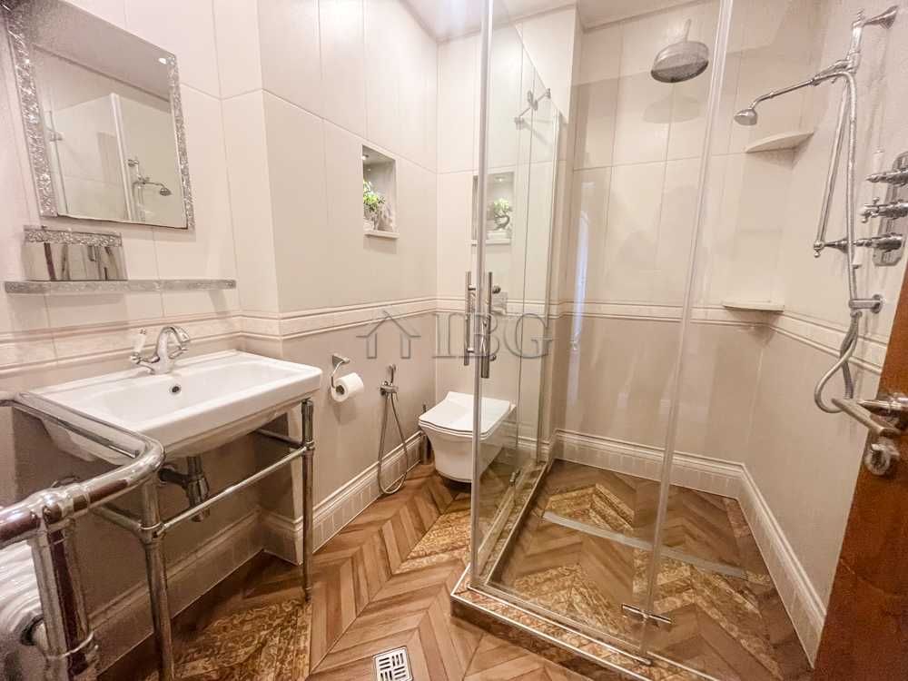 Дава се под наем Двустаен апартамент в Русе, Център - 62 кв.м за 561 € - Снимка #8