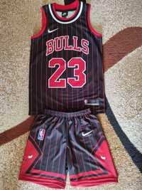 Echipament Chicago Bulls copii 7-14 ani
