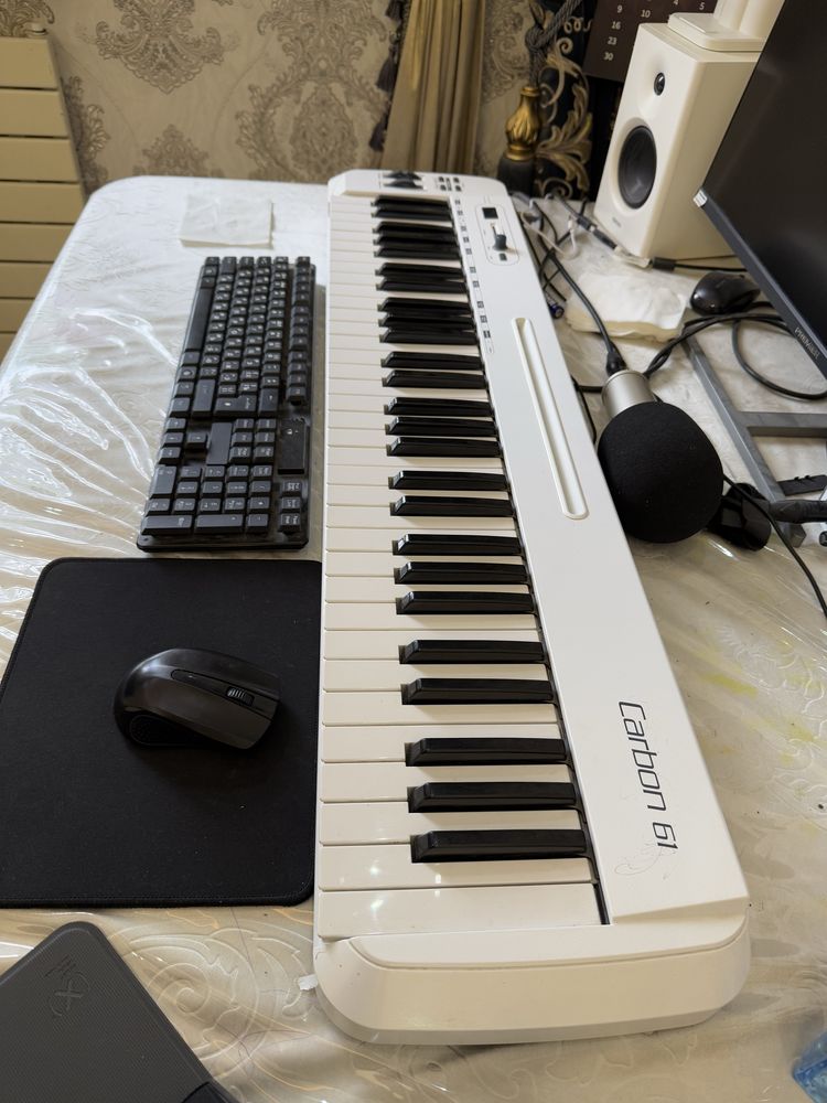 Tayyor studia sotiladi. B2, m-audio, edifier mr4, samsun carbon61 midi