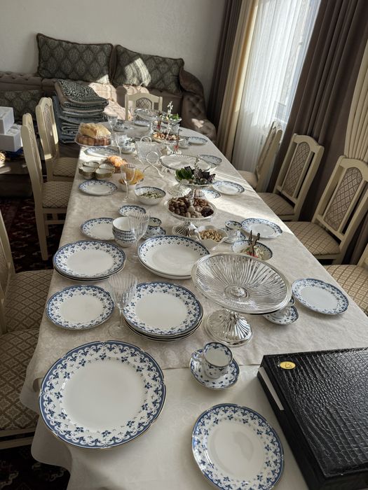 Продам стол 3,60м, разделяемый