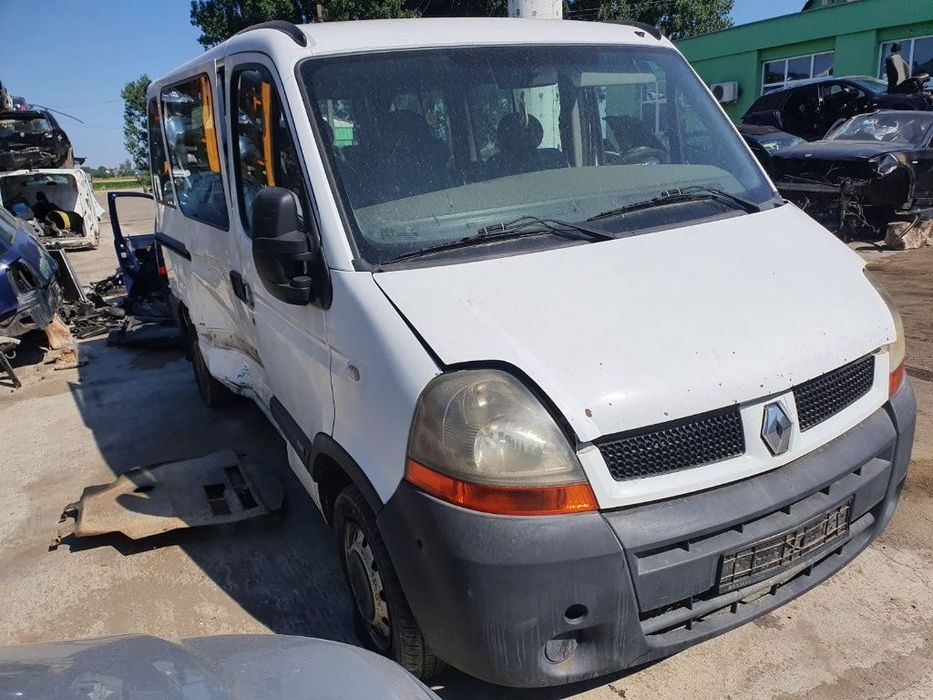 Dezmembrez Renault Master 2 motor 2.2cdi 90cp G9T dezmembrari turbina Renault trafic primastar Nissan