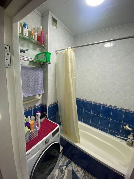 Срочно сотилади 4/3/4 юнусобод 7 ориентир поликлиника