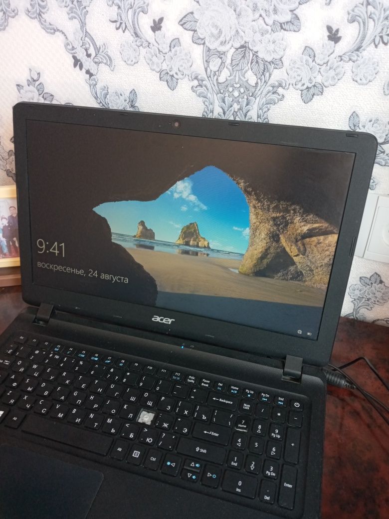 Noutbook acer(windovs 10)intel inside
